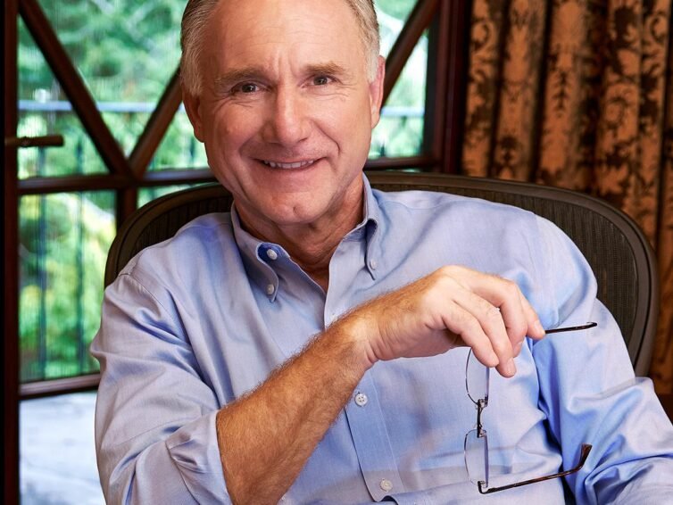 Dan Brown 